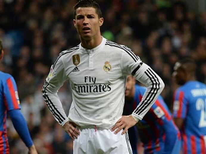 Imprensa catalã 'manda' Ronaldo ao psicólogo