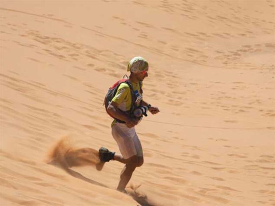 Carlos Sá tenta fintar o imprevisto