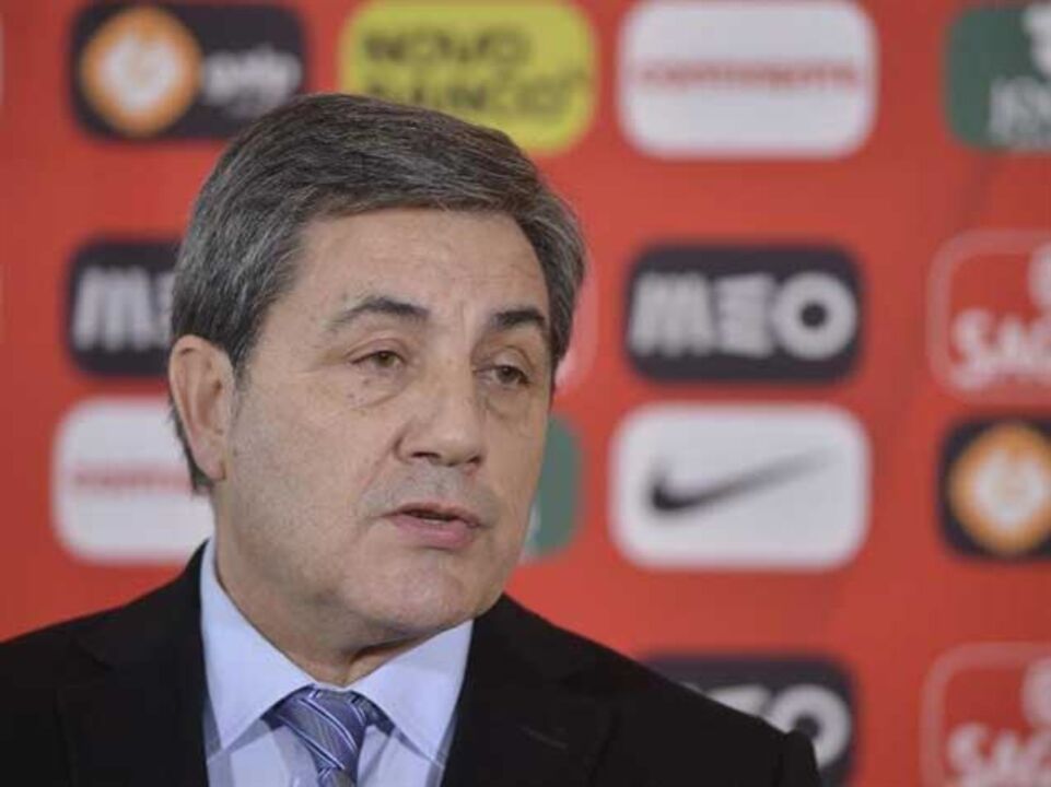 Presidente da FPF lamenta morte de Manoel de Oliveira