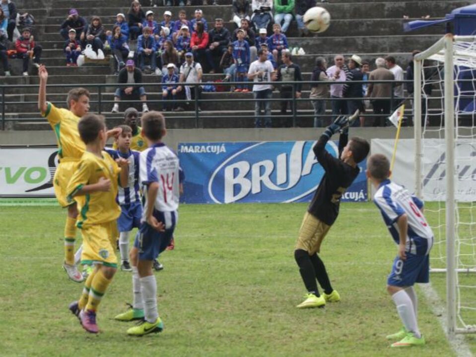 São Vicente Cup: Sporting eliminado nos penáltis
