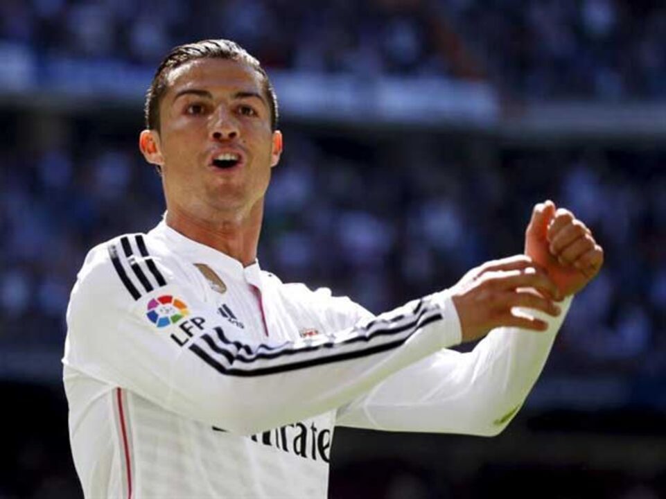 Cristiano Ronaldo coloca-se a 300 e ameaça chegar ao topo no início de 2015/16