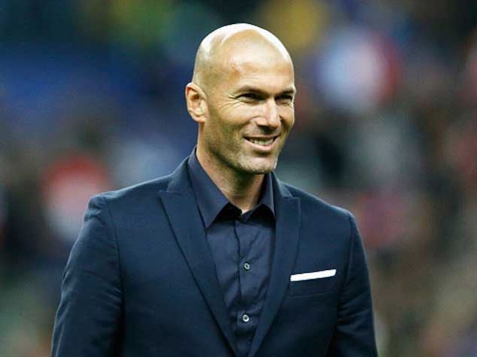 Zidane admite que os merengues seguem Raheem Sterling