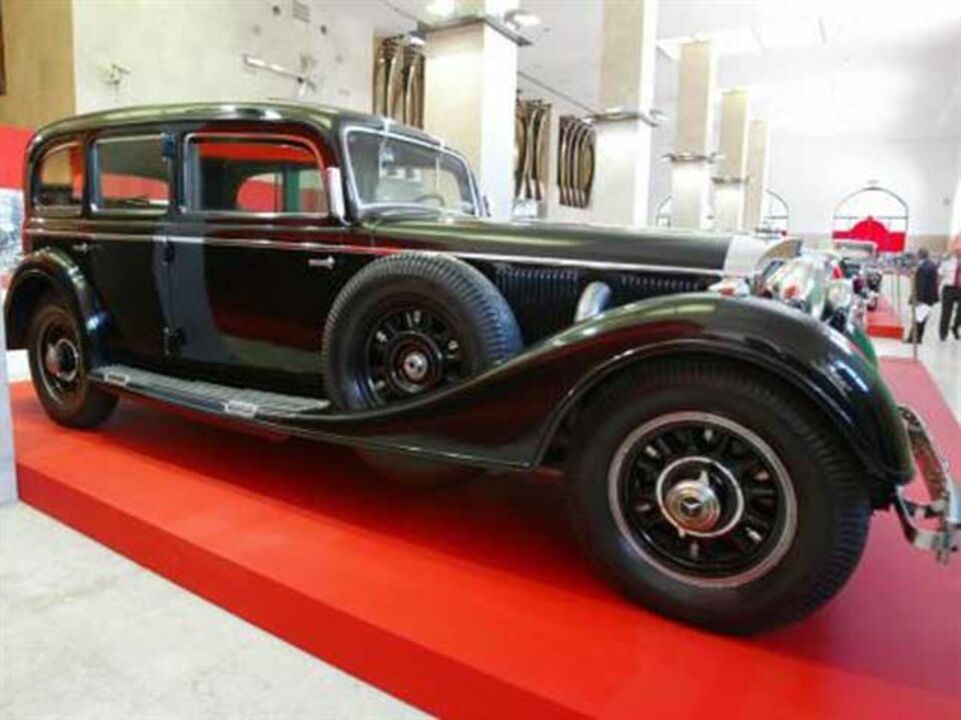 Automóvel de Salazar em exposição na FIL