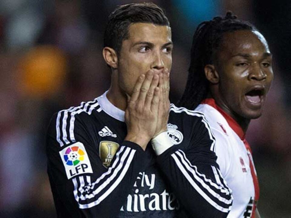 Merengues recorrem contra cartão amarelo de Ronaldo