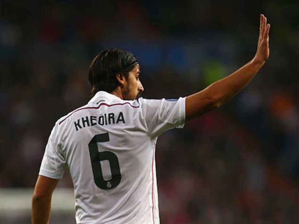 Khedira oferecido ao Barcelona