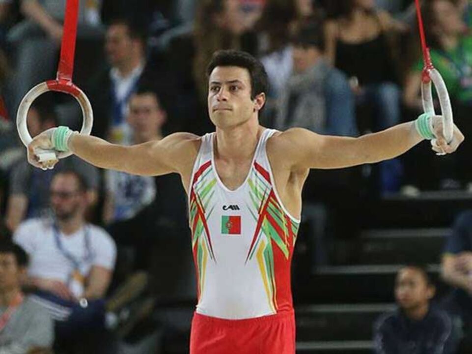 Simão Almeida afastado no Europeu de ginástica artística