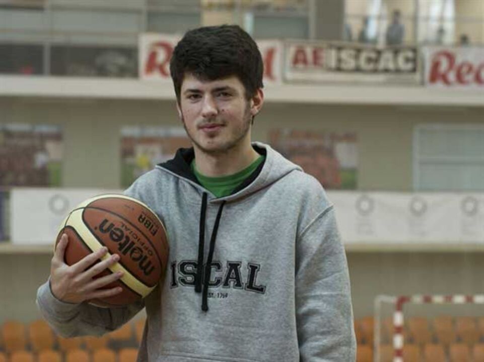 INTERISCAS: Artem Melnychuk em destaque no segundo dia 