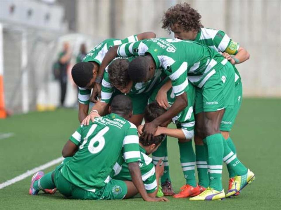 Sporting arrasa Nacional em Alcochete