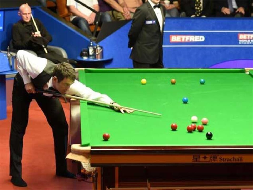 Snooker: Ronnie O'Sullivan joga Mundial... de meias