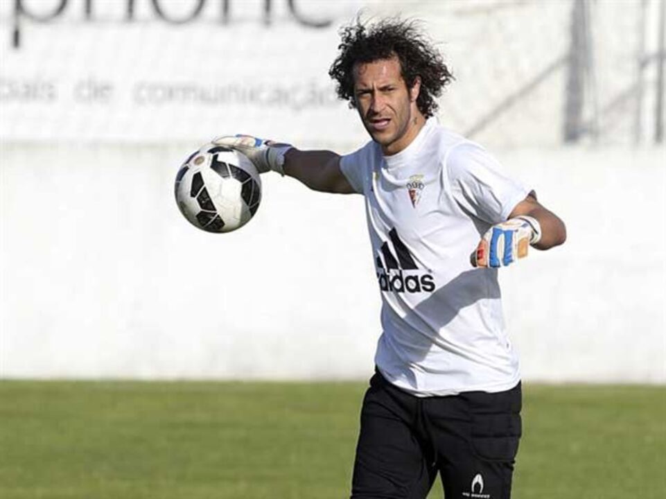 Presidente do Steaua fechou-lhe portas de Espanha	 