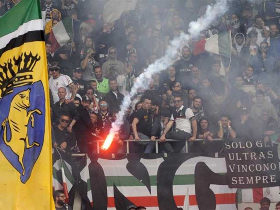 Confrontos no Torino-Juventus