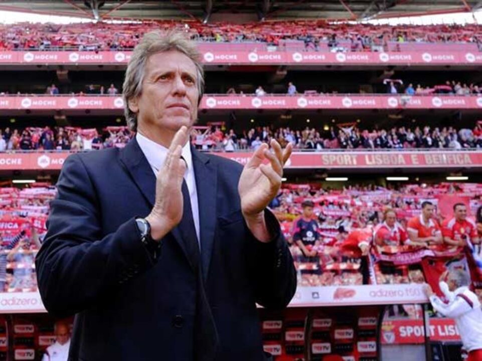 Jesus já é o treinador com mais partidas pelo clube na Liga [DEPOIS DO CLÁSSICO]