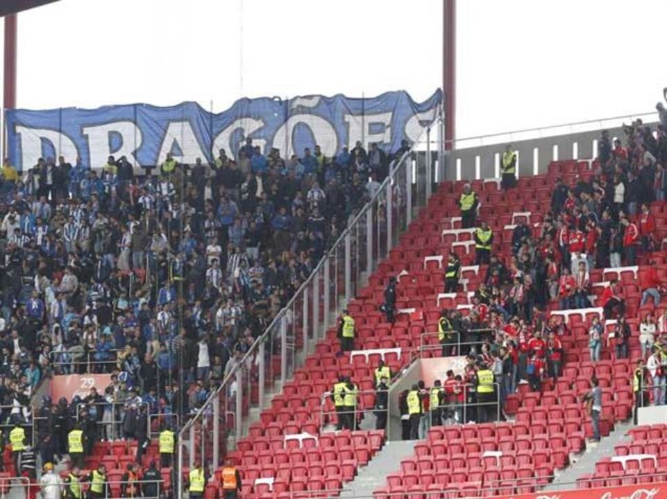 Um detido e 150 engenhos pirotécnicos apreendidos