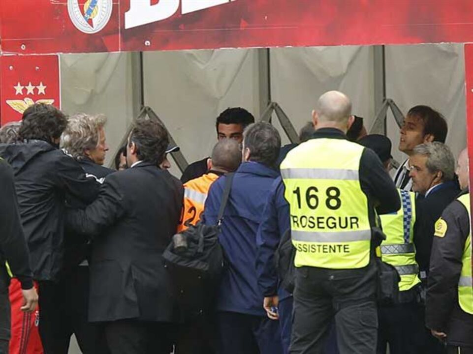 Lopetegui "está a viver época complicada"