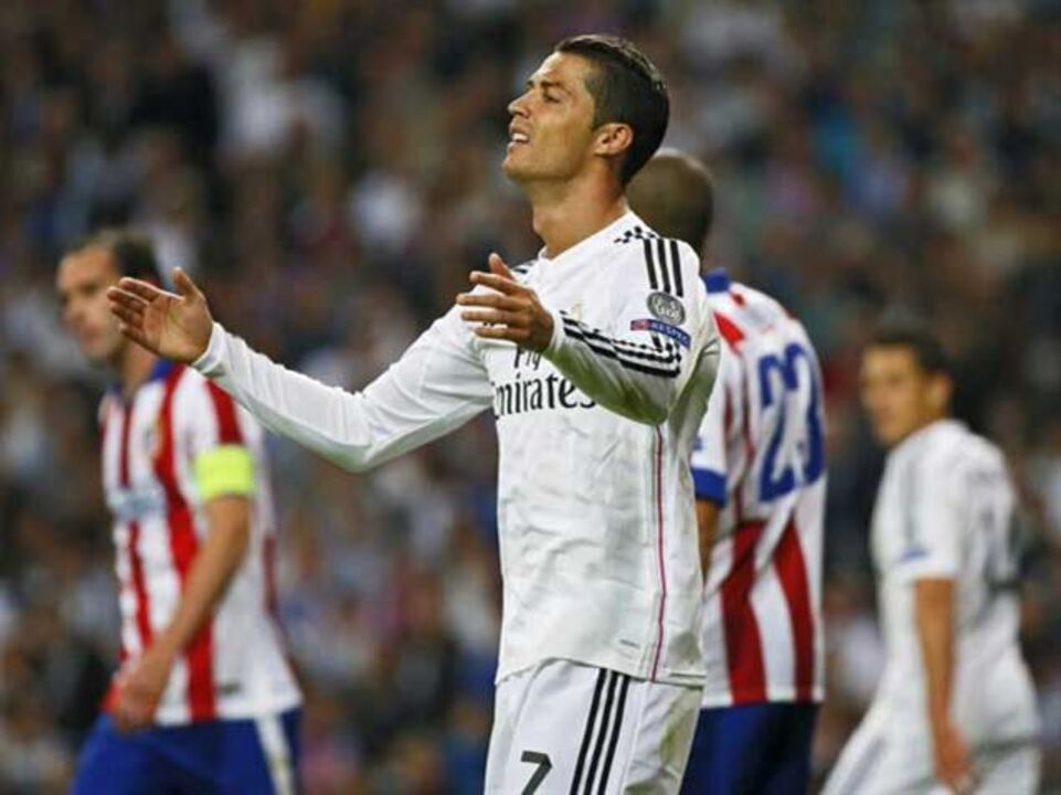 FIFA deverá proibir merengues de contratarem jogadores