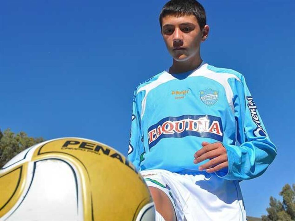 Estreia aos 12 anos para Mauricio Baldivieso