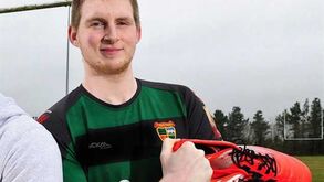 Carl Griffiths encontra botas número 58