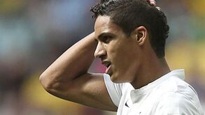 Pepe entre os motivos que levam Varane a ponderar saída