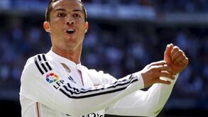 Cristiano Ronaldo coloca-se a 300 e ameaça chegar ao topo no início de 2015/16