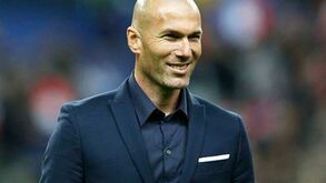 Zidane admite que os merengues seguem Raheem Sterling