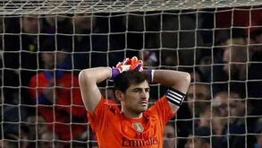 Casillas sem mãos... para os adeptos