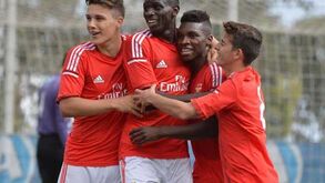 Benfica vence na Madeira por 2-0