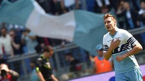 Lazio aproveita deslize da Roma e sobe ao segundo lugar