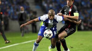 Lahm: «Jogar de trás para a frente acarreta riscos»