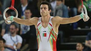 Simão Almeida afastado no Europeu de ginástica artística