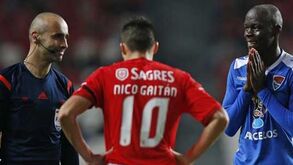 Esperar que Capela não ajude à missa