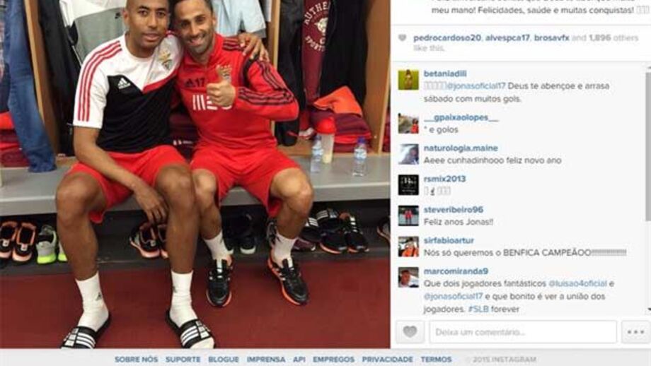 Jonas com direito a parabéns de capitão