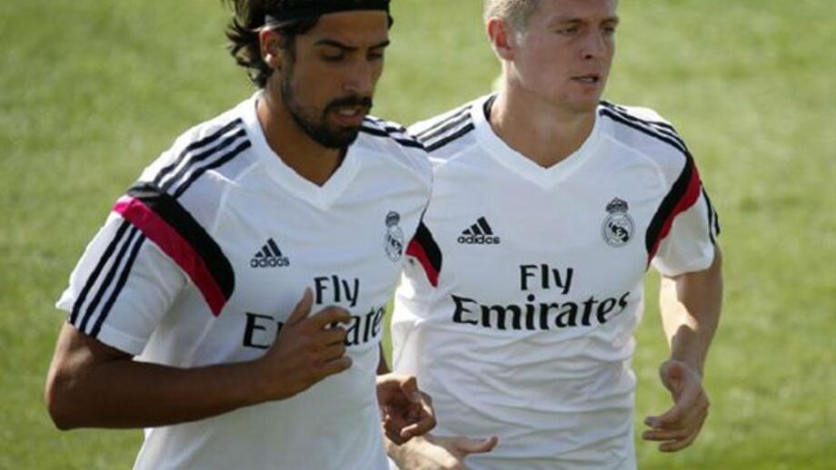 Man. United seduz Khedira com 260 mil euros semanais