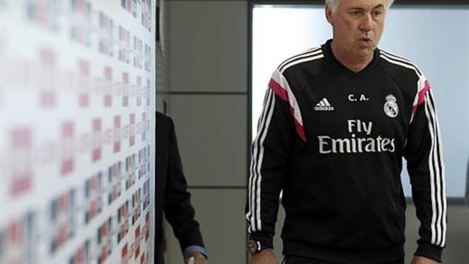 Carlo Ancelotti: «Título? O Barcelona tem a faca e o queijo na mão»