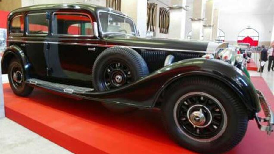 Automóvel de Salazar em exposição na FIL