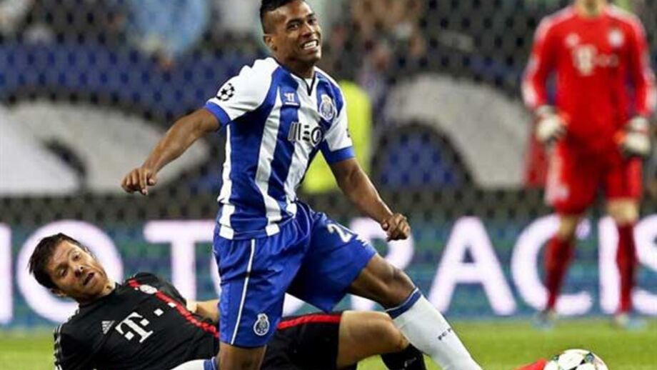 Juventus esteve no Dragão para observar Alex Sandro