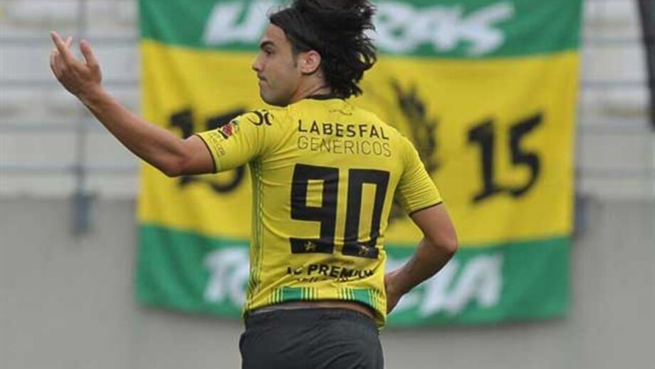 Farense-Tondela, 1-2: Líder deu a volta aos algarvios