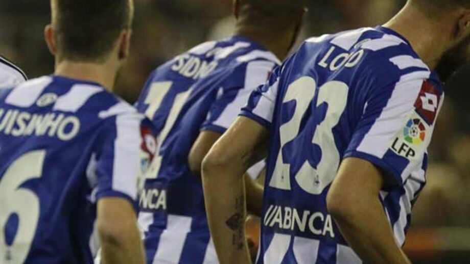 Deportivo Corunha perde e afunda-se na tabela
