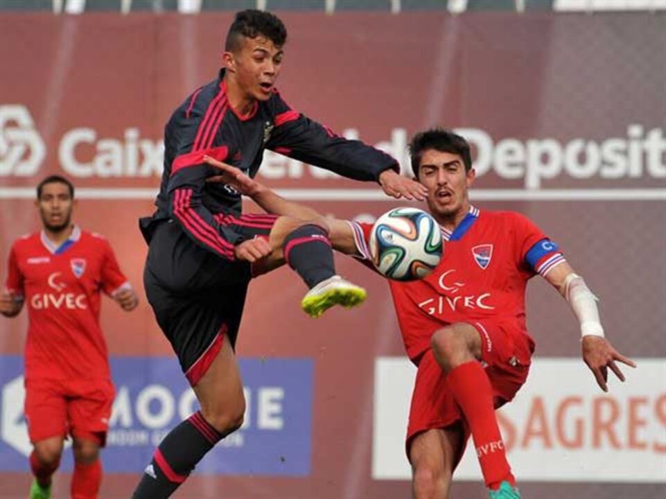 Gil Vicente recebe o Benfica a sonhar com título