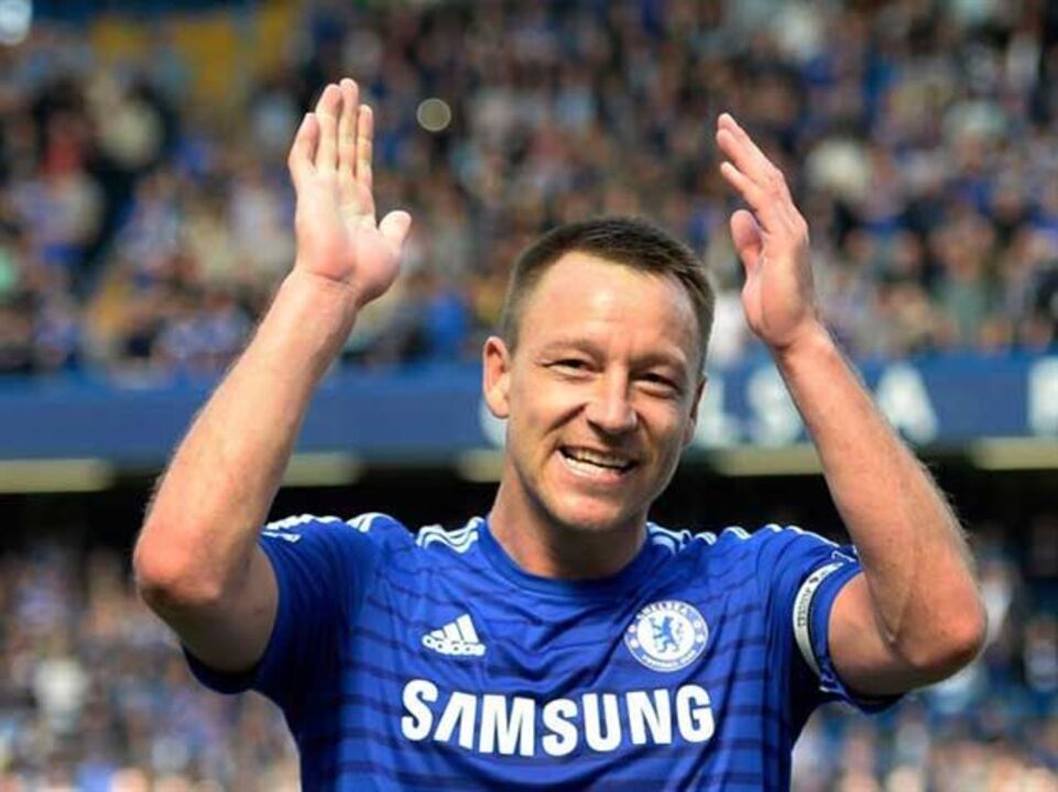 Carragher: «Terry o melhor defesa por causa de Mourinho»