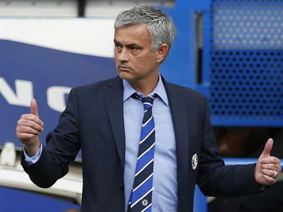 Segue-se a renovação de Mourinho