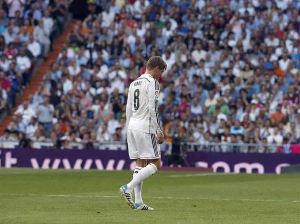 Kroos causa apreensão na preparação para a Juventus