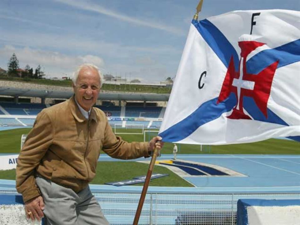 Morreu Miguel di Pace um génio do futebol