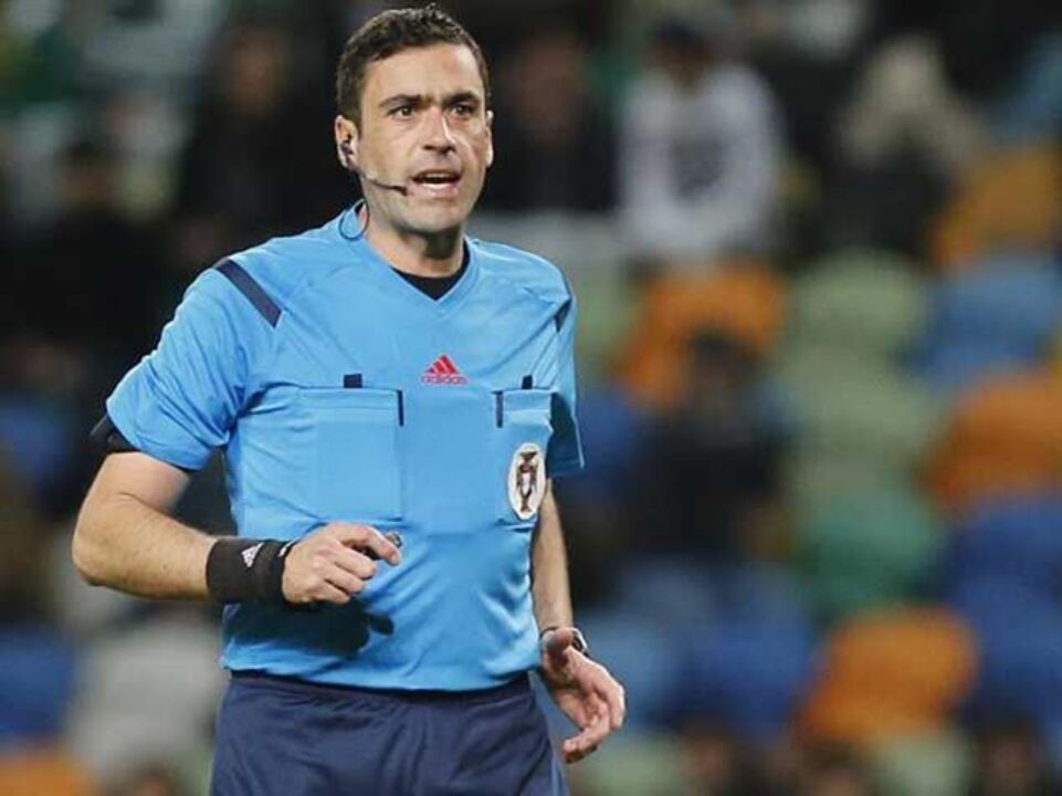 Nuno Almeida dirige Benfica-Marítimo