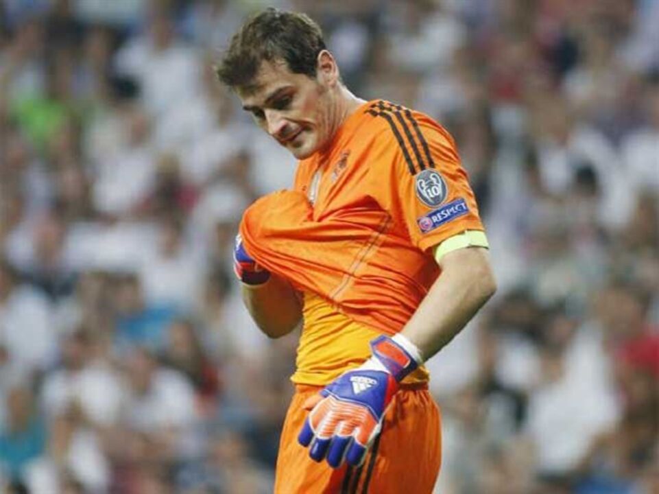 Merengues deixam futuro nas mãos de Casillas