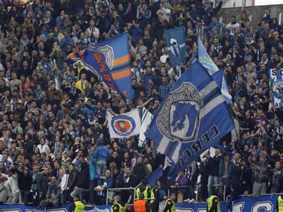 Super Dragões respondem ao... Dragões Diário