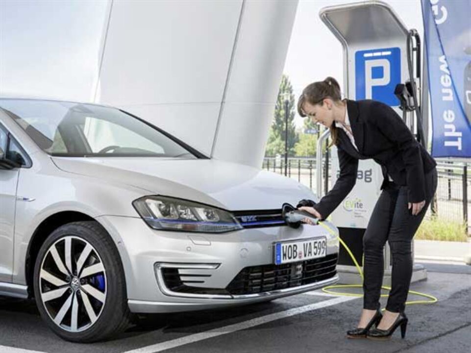 VW Golf GTE reinvindica autonomia de 939 km