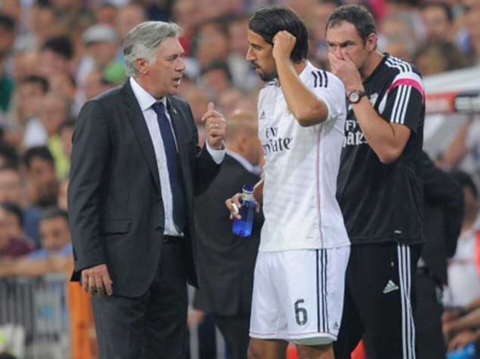 Khedira: «Se não joguei no final da época não foi por causa de lesões»