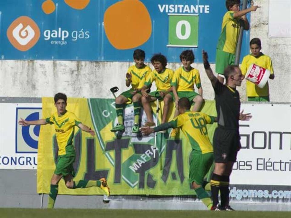 Mafra assegura subida à Segunda Liga