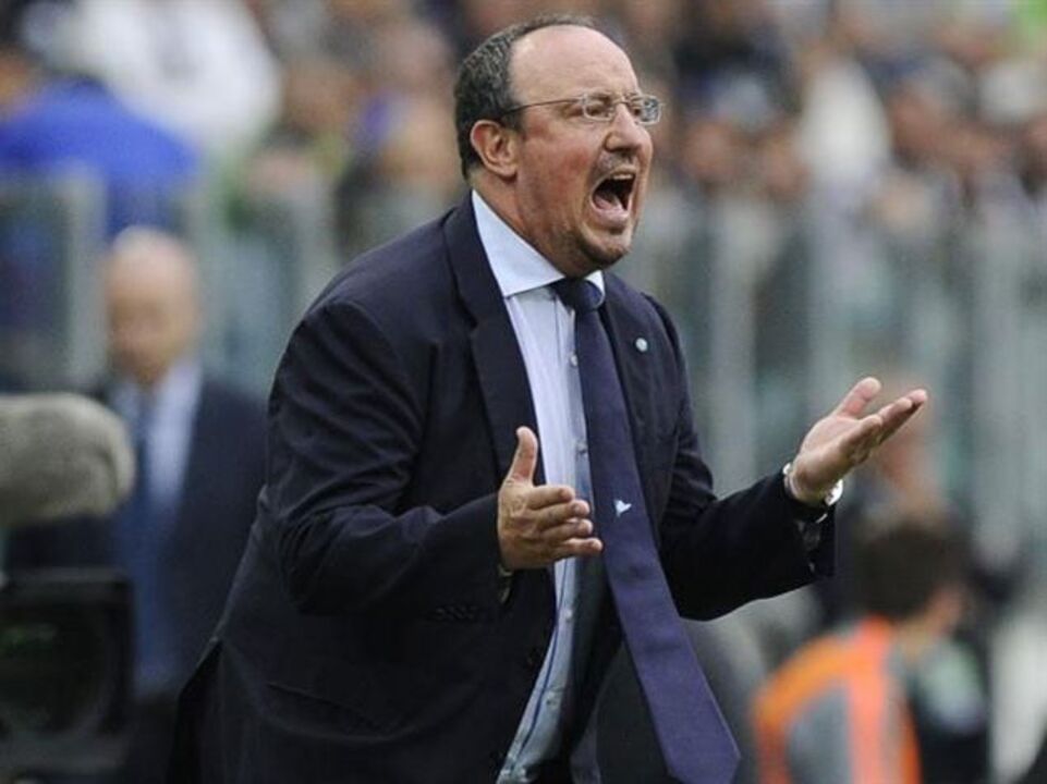 Agente de Ancelotti diz que Benítez está garantido a "99%"