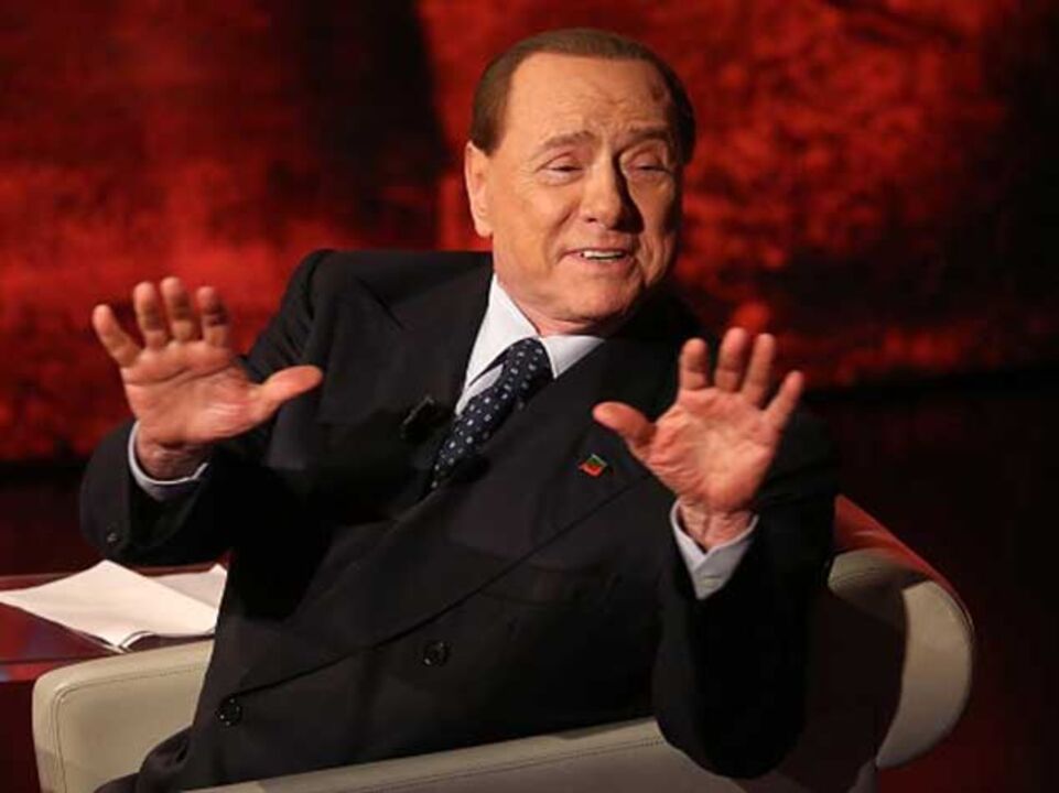 Berlusconi: «Milan está em contacto com Ancelotti»